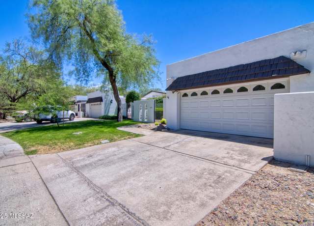 Property at 7146 E Sabino Vista Cir, Tucson, AZ 85750, 3 beds, 2 baths