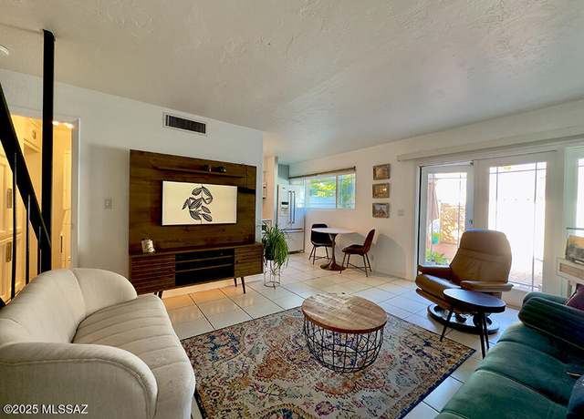 Property at 1776 S Palo Verde Unit L13, Tucson, AZ 85713, 2 beds, 1.5 baths