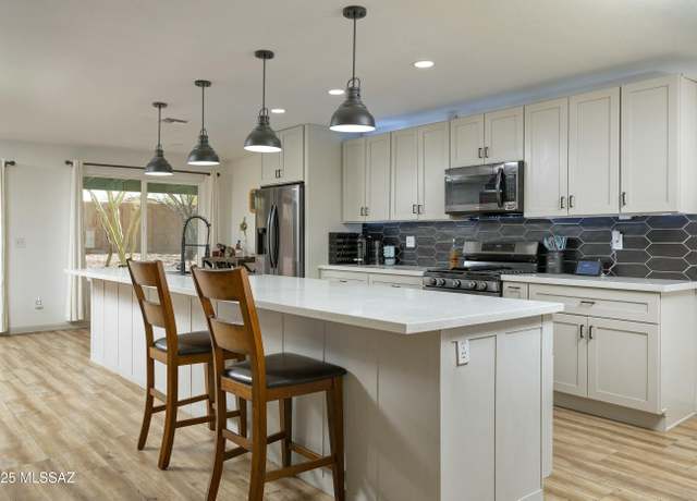 Property at 2301 W Montrose Pl, Tucson, AZ 85741, 4 beds, 2 baths