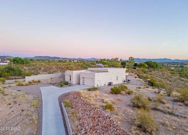 Property at 13280 E Cloudy Heights Pl, Vail, AZ 85641, 3 beds, 2 baths