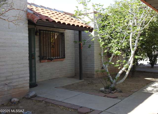 Property at 211 W Roger Rd #35, Tucson, AZ 85705, 2 beds, 1 bath