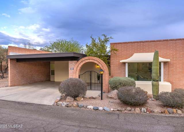 Property at 5530 N Camino Arenosa, Tucson, AZ 85718, 3 beds, 2 baths