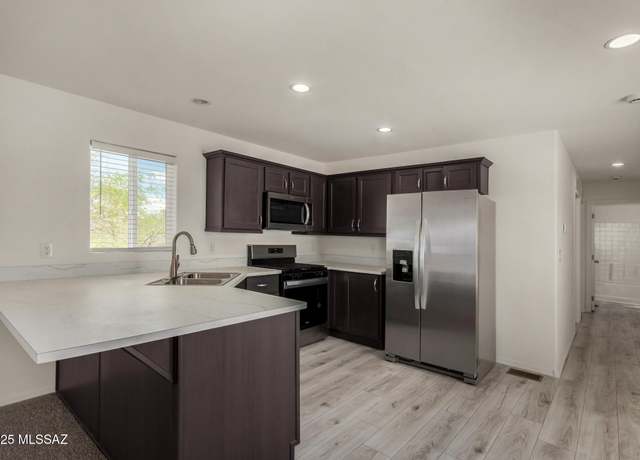Property at 14250 W Rolina Ln, Tucson, AZ 85736, 3 beds, 2 baths