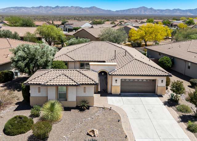 Property at 700 N Pebbles Ridge Dr, Green Valley, AZ 85614, 2 beds, 2 baths