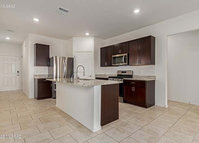 Property at 5944 S Avenida Dunas, Tucson, AZ 85706, 3 beds, 2 baths