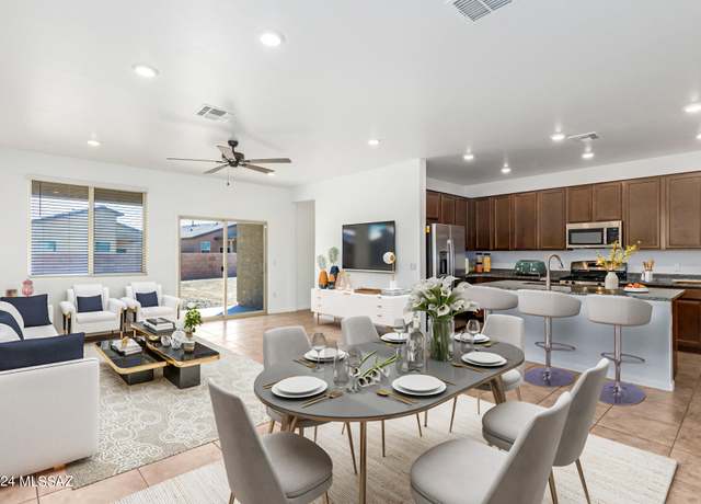 Property at 7869 S Sugarbend Dr, Tucson, AZ 85757, 4 beds, 2 baths