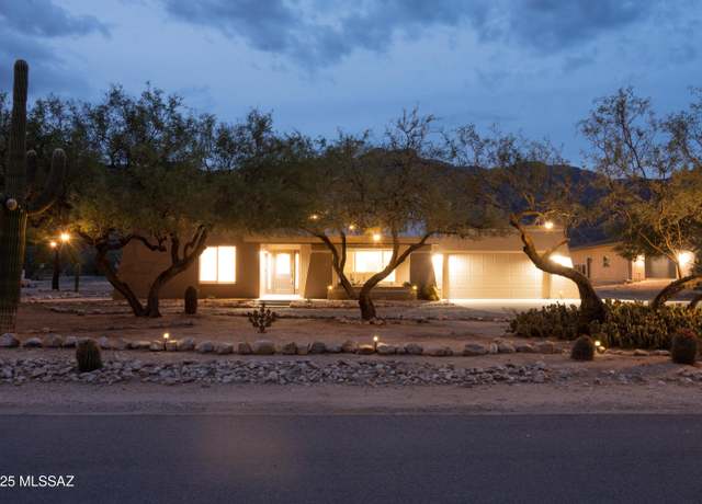 Property at 11401 Placita Madre, Tucson, AZ 85749, 3 beds, 2 baths