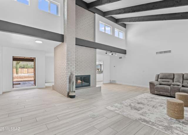 Property at 11401 Placita Madre, Tucson, AZ 85749, 3 beds, 2.5 baths
