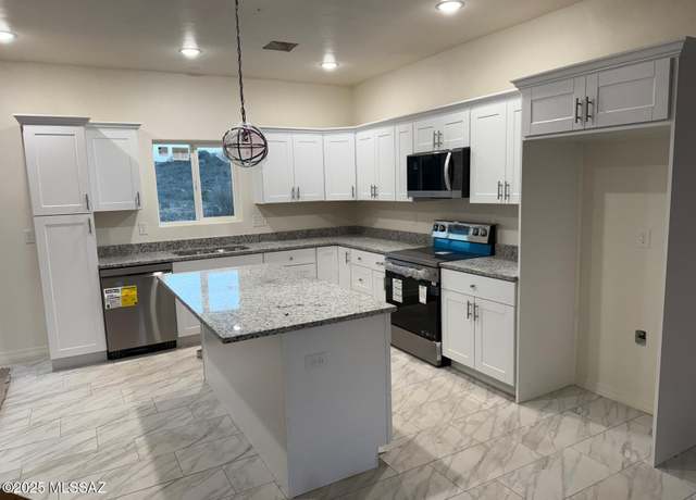 Property at 1009 Camino Estrella, Rio Rico, AZ 85648, 3 beds, 2.5 baths