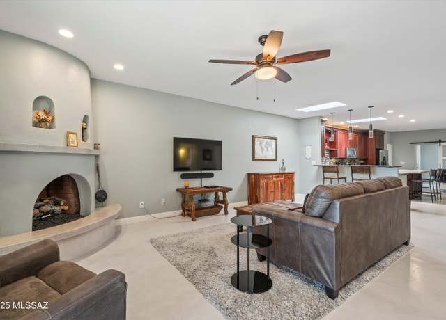 Property at 6240 E Frontier Pl, Tucson, AZ 85750, 2 beds, 2 baths