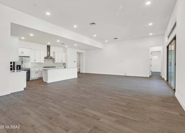 Property at 14789 N Blue Juniper Ln, Marana, AZ 85658, 3 beds, 3 baths