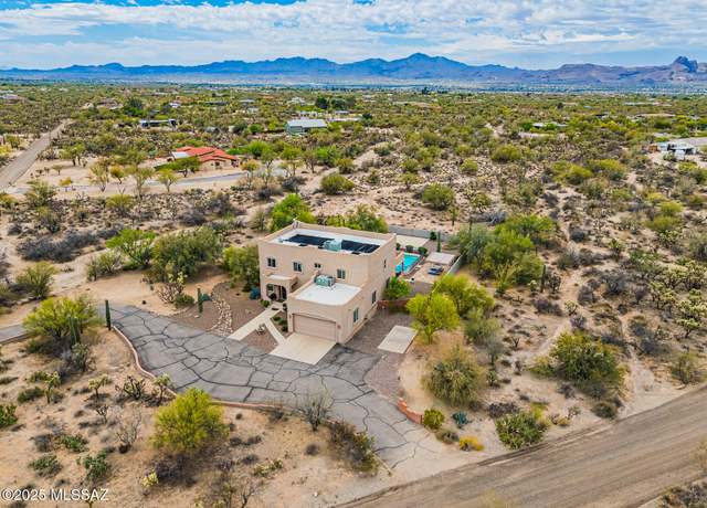 Property at 10755 N Paisano Ave, Tucson, AZ 85742, 5 beds, 4 baths