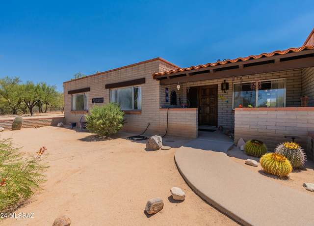 Property at 4510 W Oasis Dr, Tucson, AZ 85742, 3 beds, 2 baths