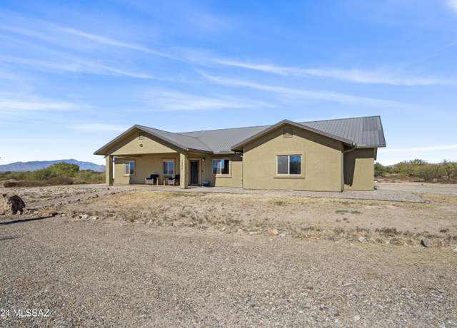 Property at 1422 E Diamondback Dr, Benson, AZ 85602, 5 beds, 3 baths
