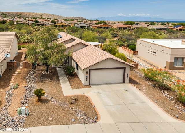 Property at 1012 W Union Bell Dr, Green Valley, AZ 85614, 2 beds, 2 baths