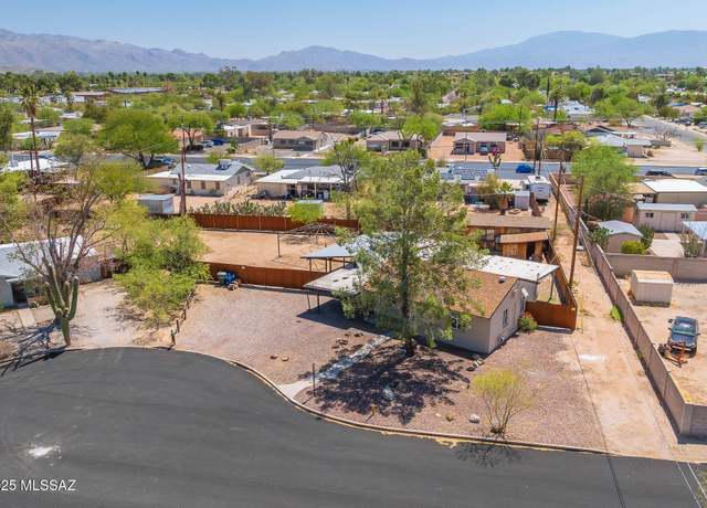 Property at 1826 N Sidney Pl, Tucson, AZ 85712, 3 beds, 2 baths