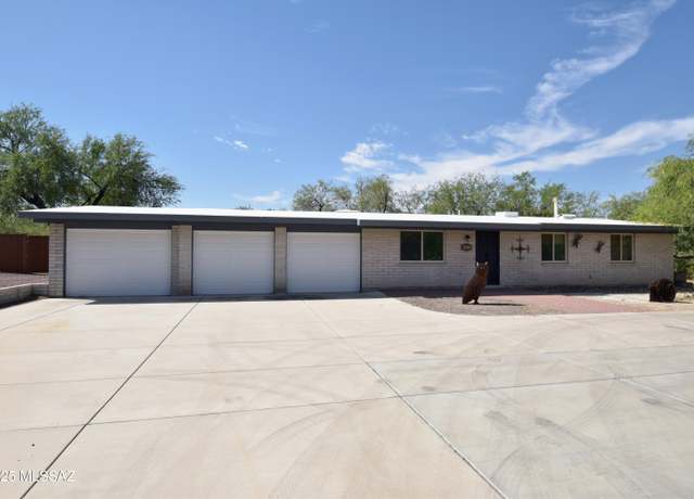 Property at 4920 N Placita Santolina, Tucson, AZ 85749, 3 beds, 2 baths