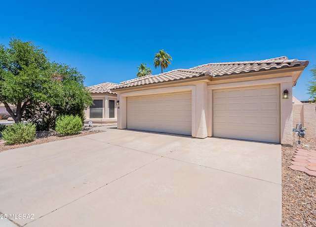Property at 8348 N Mammoth Dr, Tucson, AZ 85743, 4 beds, 3 baths