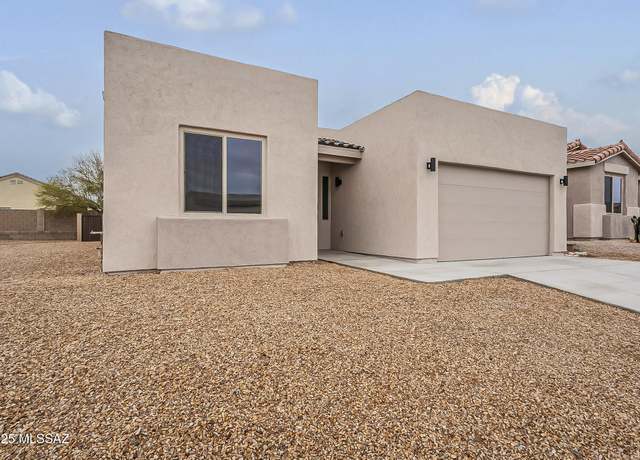 Property at 152 E Calle Del Capullo, Green Valley, AZ 85614, 3 beds, 2 baths