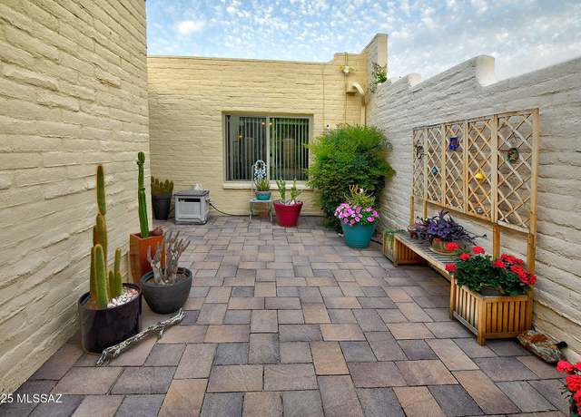 Property at 5354 N Paseo Sonoyta, Tucson, AZ 85750, 2 beds, 2 baths