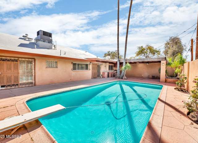 Property at 223 N Rojen Ct, Tucson, AZ 85711, 3 beds, 3 baths