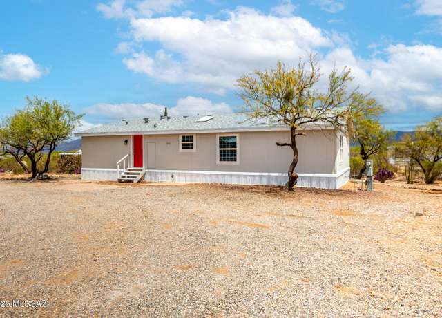 Property at 10055 S Big Thunder Dr, Vail, AZ 85641, 3 beds, 2 baths