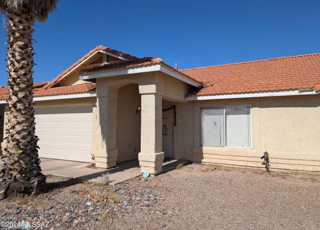 Property at 8581 E Flory Dr, Tucson, AZ 85710, 3 beds, 2 baths