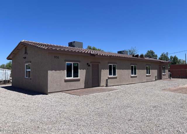 Property at 950 W Silverlake Rd, Tucson, AZ 85713, 5 beds, 3 baths