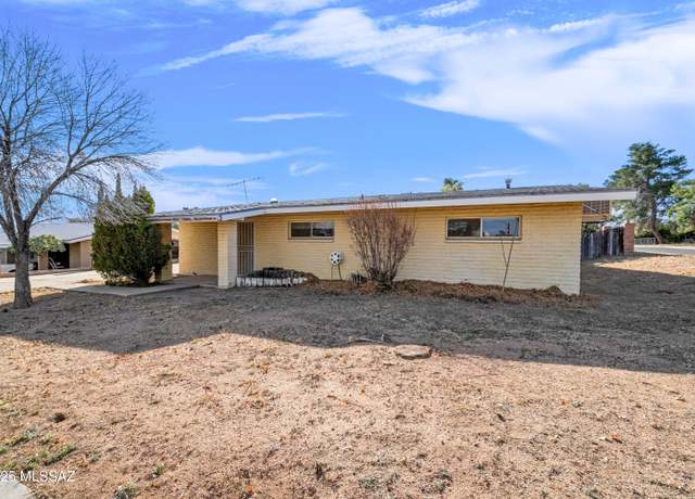 Property at 102 E Avenue H, San Manuel, AZ 85631, 4 beds, 2 baths
