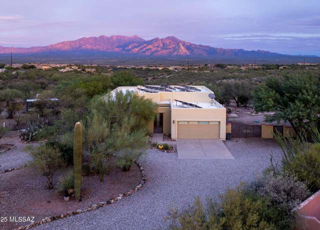 Property at 3425 W Calle Quatro, Green Valley, AZ 85622, 2 beds, 3 baths
