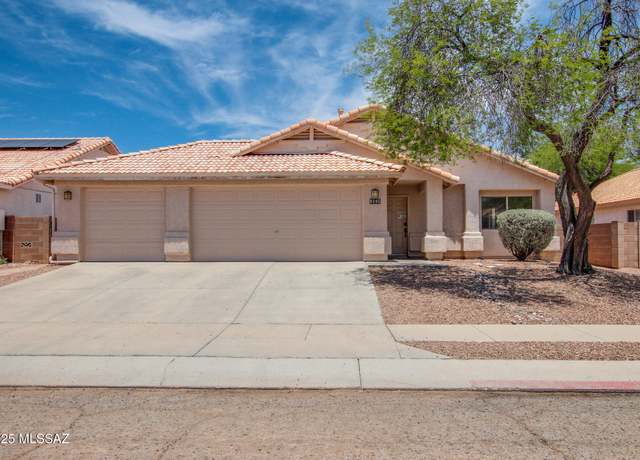 Property at 8145 E Smooth Sumac Ln, Tucson, AZ 85710, 4 beds, 2 baths