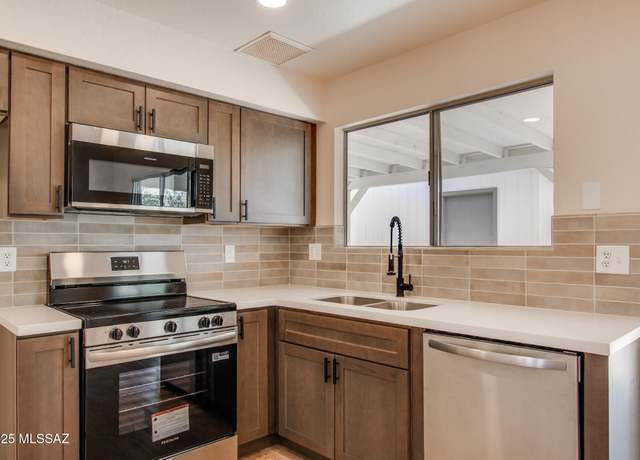 Property at 2965 W San Juan Ter, Tucson, AZ 85713, 3 beds, 1.5 baths