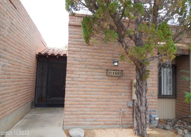 Property at 1692 W Dalehaven Cir, Tucson, AZ 85704, 1 bed, 1 bath