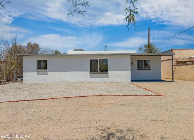 Property at 4167 E Los Robles St, Tucson, AZ 85712, 4 beds, 2 baths
