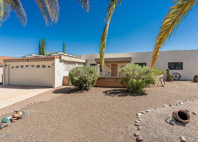 Property at 121 W Paseo Recortado, Green Valley, AZ 85614, 3 beds, 2 baths