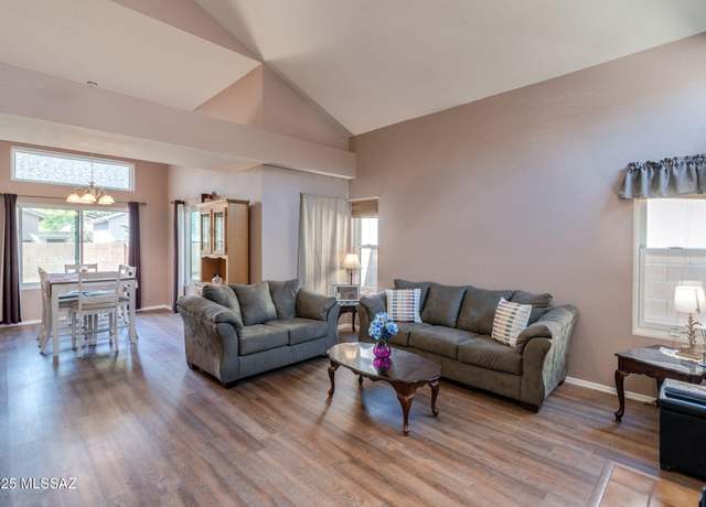 Property at 3007 W Country Hill Dr, Tucson, AZ 85742, 3 beds, 2.5 baths