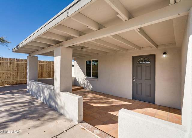 Property at 701 W 42nd St, Tucson, AZ 85713, 3 beds, 2 baths
