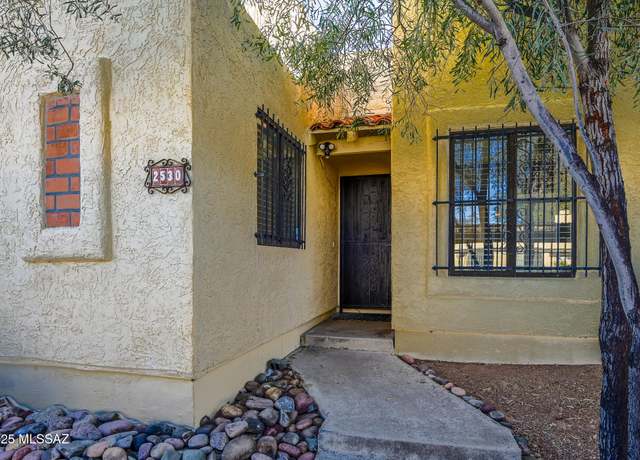 Property at 2530 N Ironwood Ridge Dr, Tucson, AZ 85745, 2 beds, 2 baths