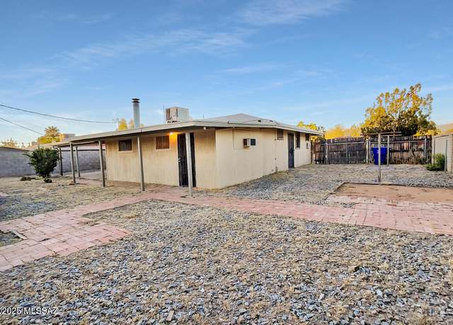 Property at 6344 E Calle Pegaso, Tucson, AZ 85710, 4 beds, 2 baths