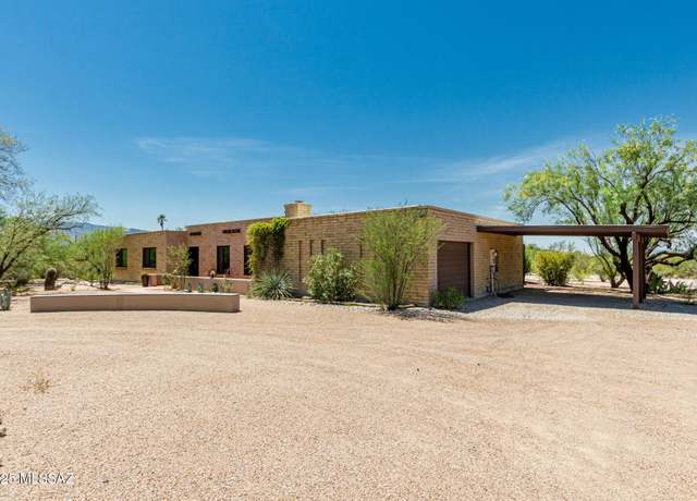 Property at 3901 N Smokey Topaz Ln, Tucson, AZ 85749, 5 beds, 3 baths