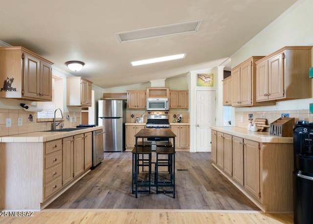 Property at 2380 S Calle Hohokam, Tucson, AZ 85735, 3 beds, 2 baths