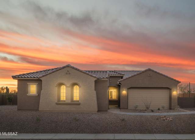 Property at 2780 W Plateau Ridge Dr, Oro Valley, AZ 85742, 4 beds, 3.5 baths