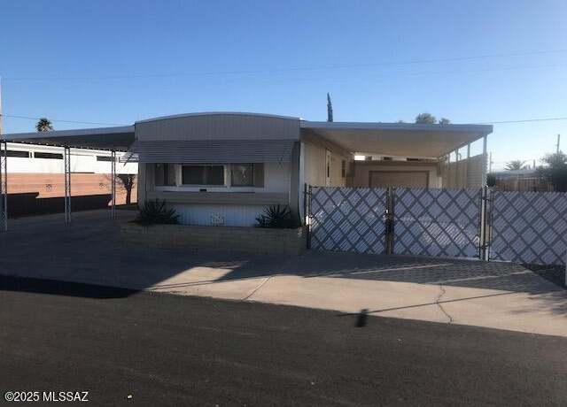 Property at 5561 W Rafter Circle St, Tucson, AZ 85713, 2 beds, 2 baths