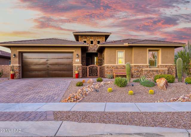 Property at 320 W Saguaro Arm Trl, Oro Valley, AZ 85755, 3 beds, 2.5 baths