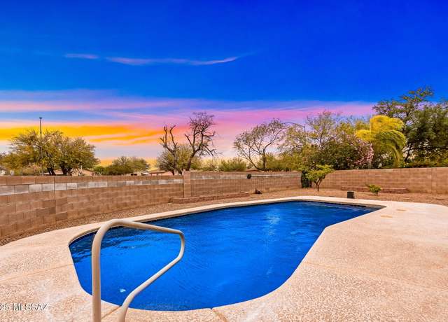 Property at 7746 S Trumpet Vine Ave, Tucson, AZ 85747, 3 beds, 2 baths