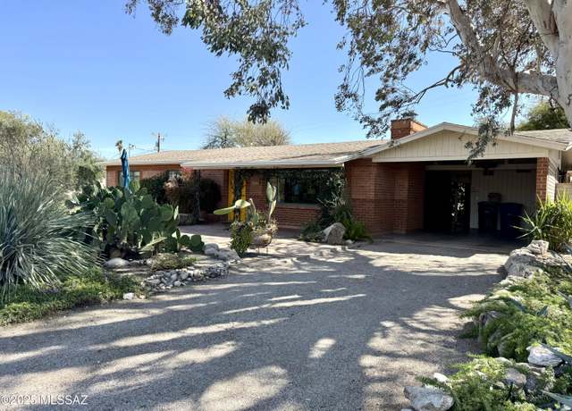 Property at 4432 E 7th St, Tucson, AZ 85711, 4 beds, 3 baths