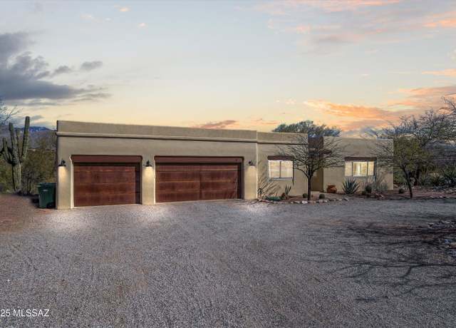 Property at 9771 E Kleindale Rd, Tucson, AZ 85749, 3 beds, 2 baths