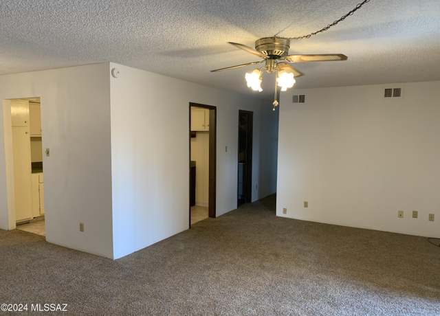 Property at 6352 N Barcelona Ln #106, Tucson, AZ 85704, 3 beds, 2 baths