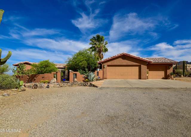 Property at 7280 W El Camino Del Cerro, Tucson, AZ 85745, 3 beds, 2 baths