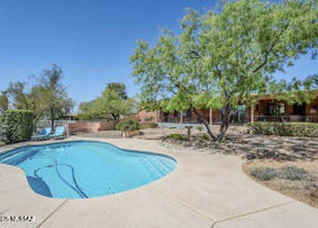 Property at 5140 N Via Condesa, Tucson, AZ 85718, 4 beds, 3 baths